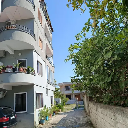 Rezidenca Pahumi Bed and Breakfast