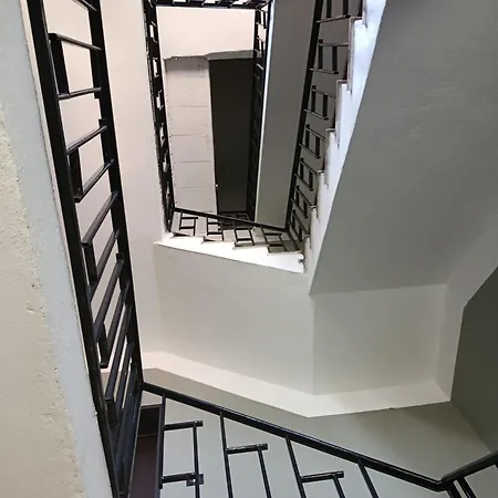 Bed and Breakfast Rezidenca Pahumi 3*