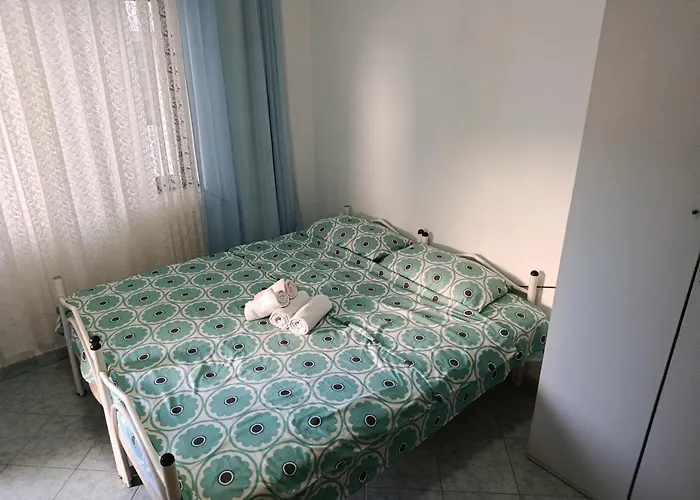 Rezidenca Pahumi Couette-café 3*