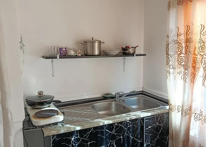 Couette-café Rezidenca Pahumi 3*