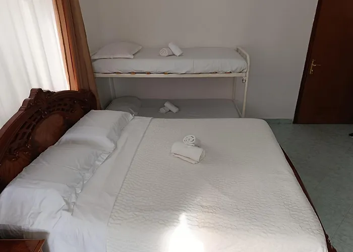 Couette-café Rezidenca Pahumi 3*