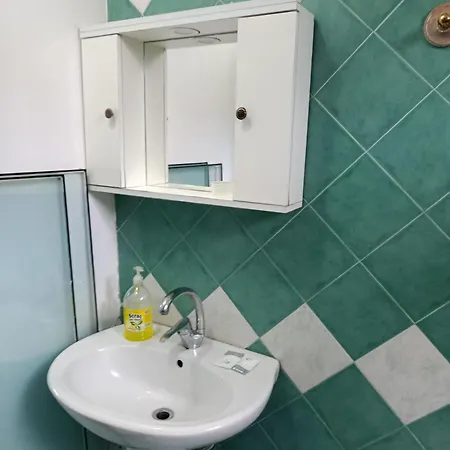 Frühstückspension Rezidenca Pahumi