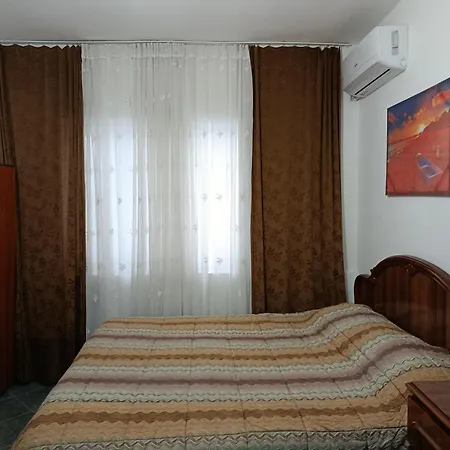 Rezidenca Pahumi Frühstückspension 3*
