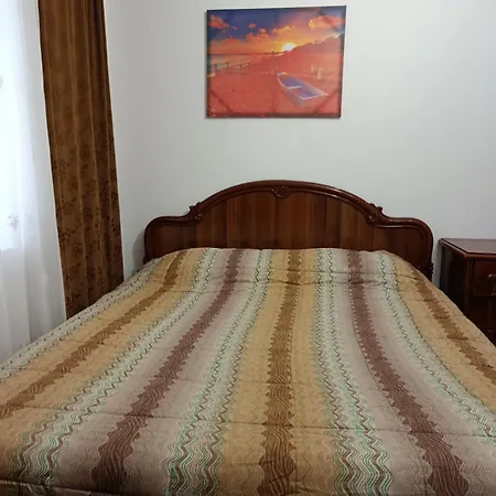 Frühstückspension Rezidenca Pahumi