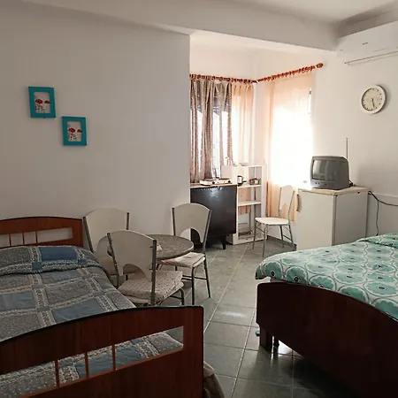 Frühstückspension Rezidenca Pahumi Durrës