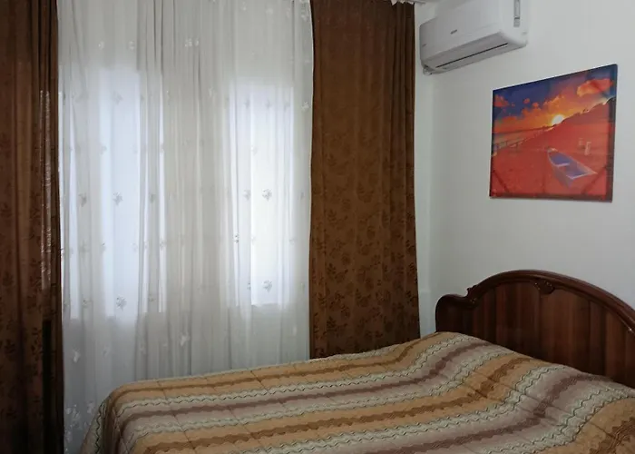 Rezidenca Pahumi Frühstückspension 3*