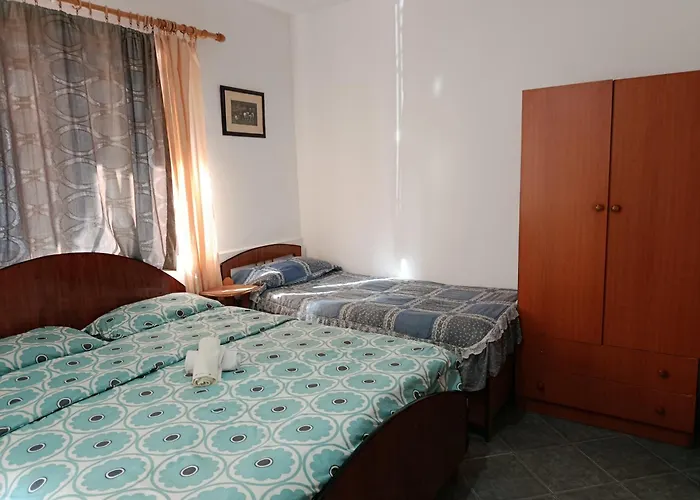 Rezidenca Pahumi 3* Durrës